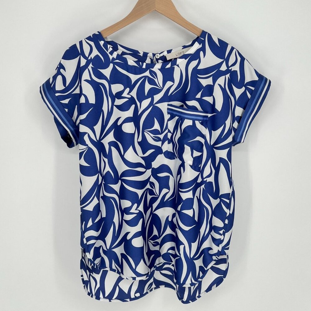 Loft Women Satin Swirl Print Blouse Size S Blue White Short Sleeve Spring Office
